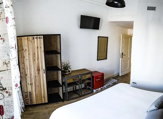Adelina Hotel